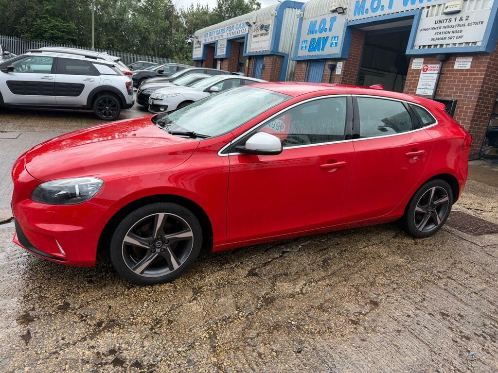 Volvo V40 2.0 D2 R-design Nav Euro 6 S S KM65KKP Red #5