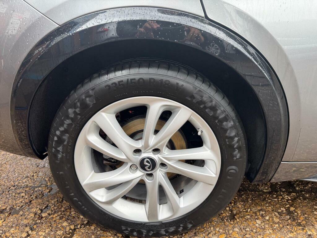 Infiniti Q30 Hatchback Grey #13