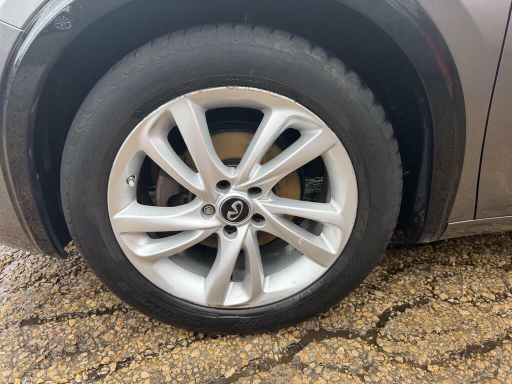 Infiniti Q30 Hatchback Grey #15