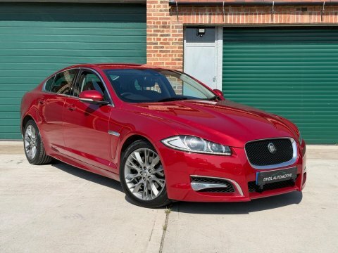 Jaguar XF 2.2D Sport Red