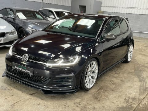 Volkswagen Golf 2.0 Tdi Bluemotion WM17JKV Black
