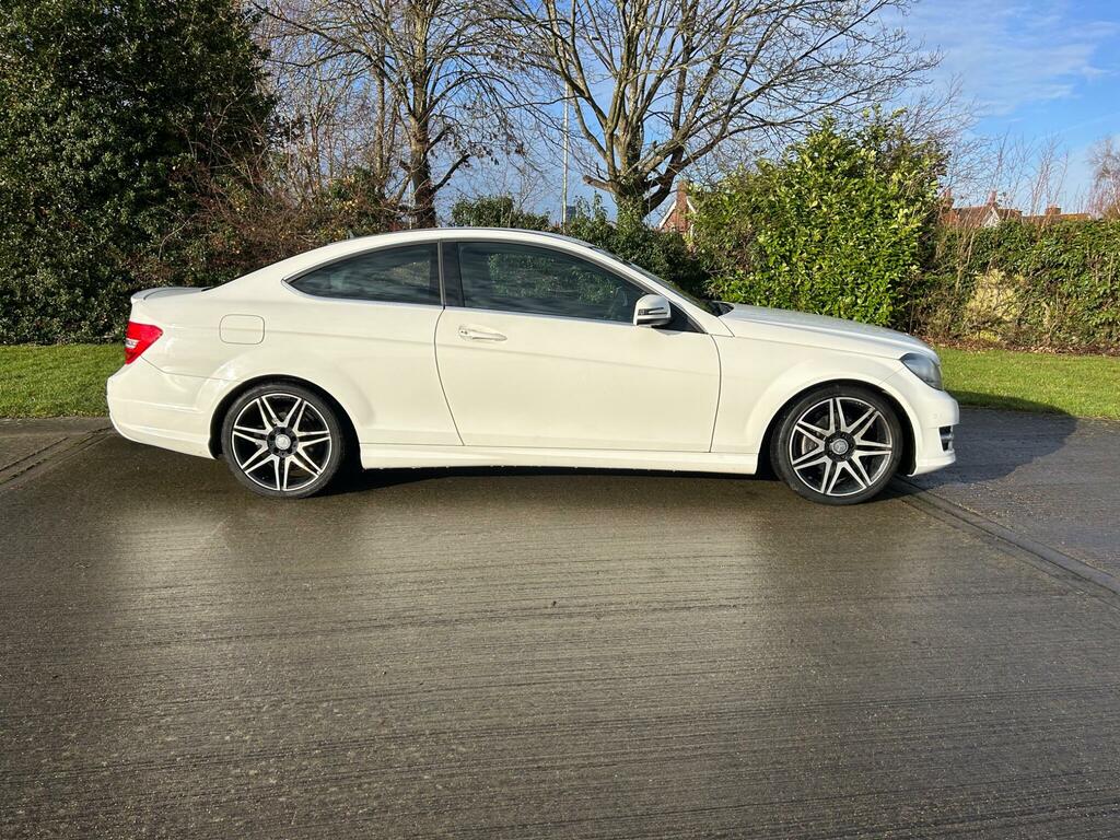 Mercedes-Benz C Class Amg Sport Plus White #2