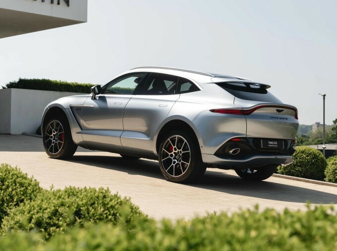 Aston Martin DBX V8 Euro 6 VX70ULU Silver #2