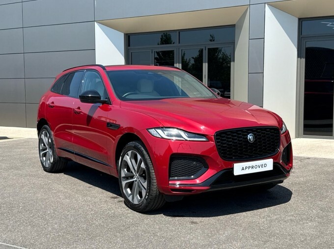 Jaguar F-Pace 2.0 D200 Mhev R-dynamic Hse Black 90Th Anniversary Red