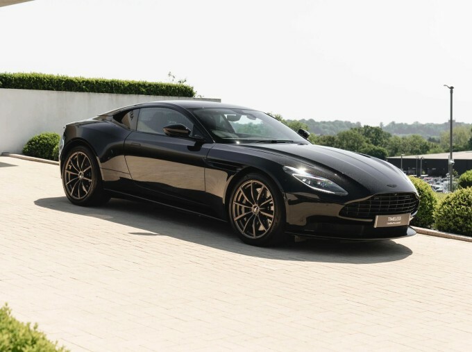 Aston Martin DB11 V8 Euro 6 Black