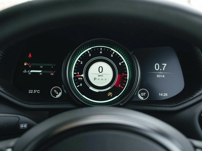 Aston Martin DB11 V8 Euro 6 Black #6