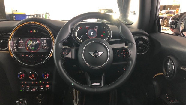 Mini Hatch Cooper Sport Steptronic Euro 6 LM23DFE Red #5