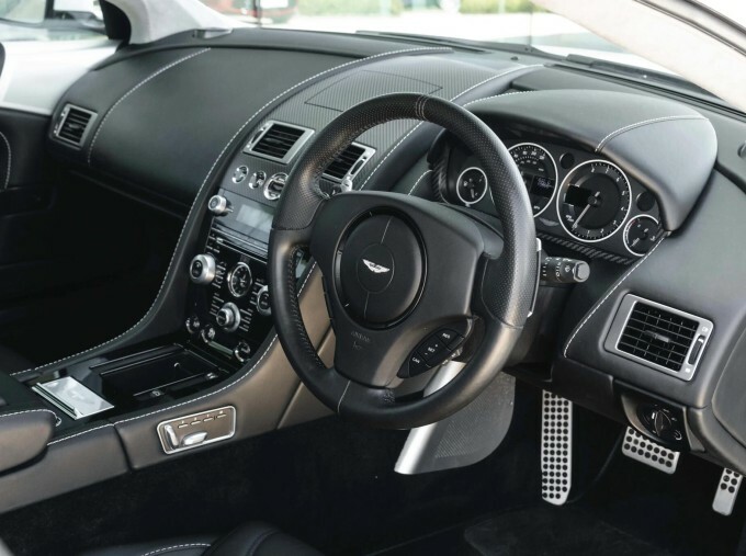 Aston Martin DBS Dbs V12 22 Black #25