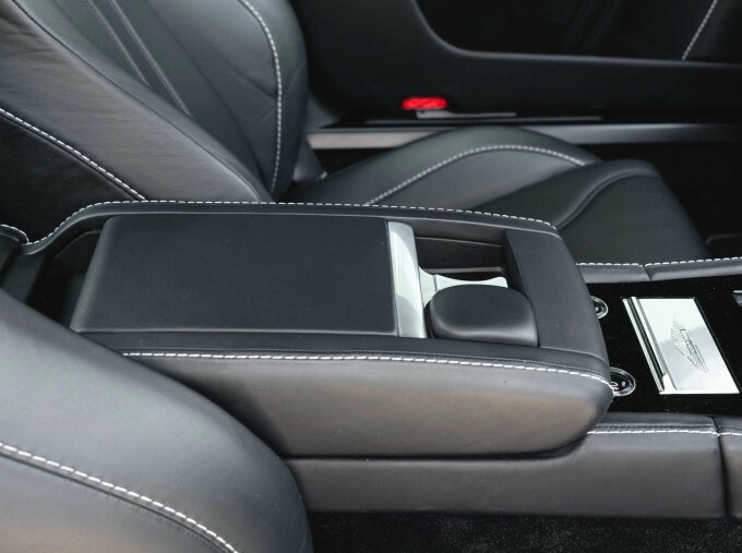 Aston Martin DBS Dbs V12 22 Black #32
