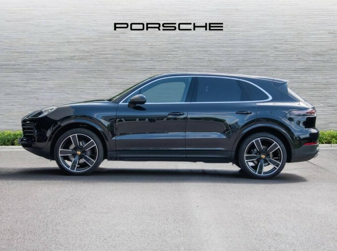 Porsche Cayenne V6 Tiptronics Euro 6 VN71WUP Black #2