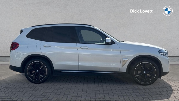 BMW iX3 80Kwh Premier Edition Pro YC71MVF White #3