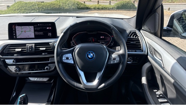 BMW iX3 80Kwh Premier Edition Pro YC71MVF White #5
