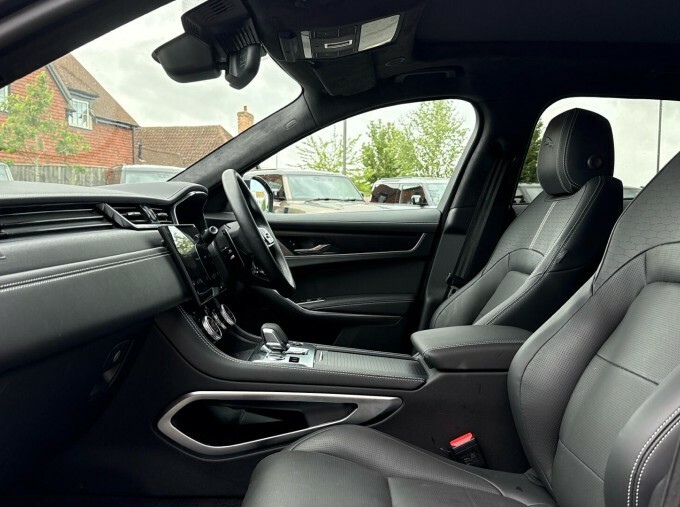 Jaguar F-Pace P400e 19.3Kwh R-dynamic Hse Black 90Th Anniversary Grey #3