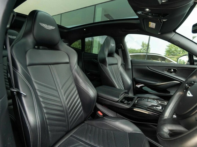 Aston Martin DBX V8 Euro 6 Silver #5