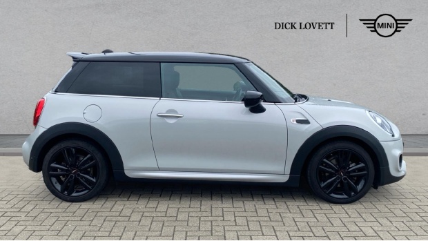 Mini Hatch Cooper Sport Steptronic Euro 6 3-Door ML21LZC White #3