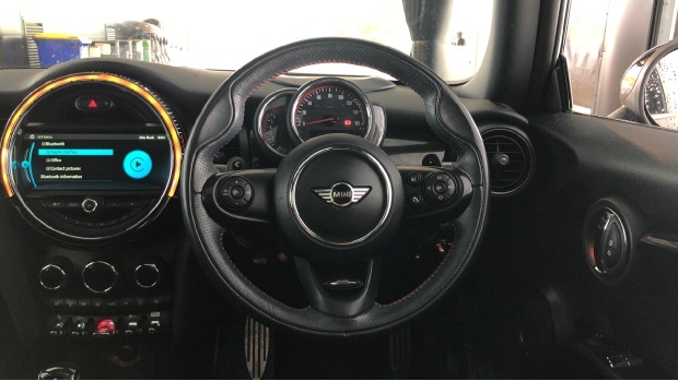 Mini Hatch 2.0 John Cooper Works Euro 6 3-Door DT18VNS Black #5