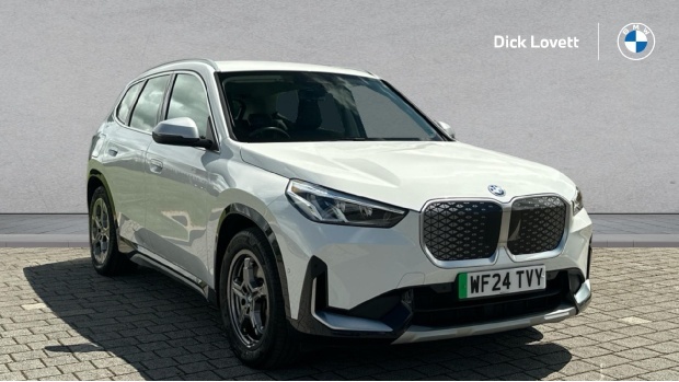BMW iX1 30 66.5Kwh Xline Xdrive 11Kw Charger White