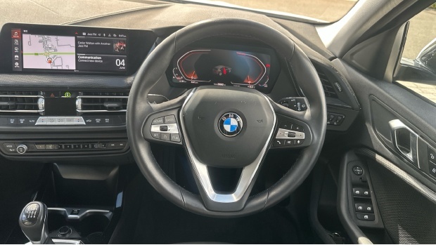 BMW 1 Series 118I Sport Lcp Euro 6 WO73FXF White #5