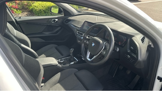 BMW 1 Series 118I Sport Lcp Euro 6 WO73FXF White #6