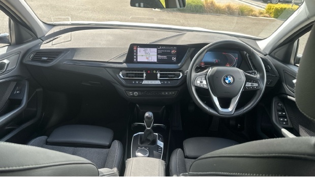 BMW 1 Series 118I Sport Lcp Euro 6 WO73FXF White #4