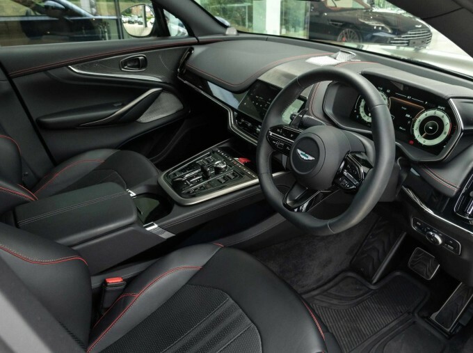 Aston Martin DBX V8 Euro 6 Black #3