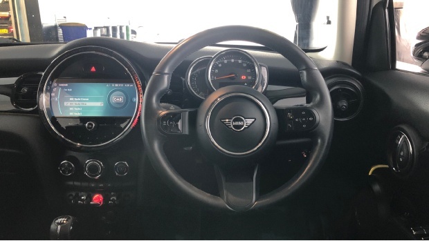 Mini Hatch Cooper Classic Euro 6 WP22RPO White #5
