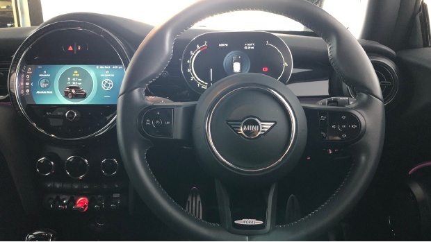 Mini Hatch Cooper Sport Steptronic Euro 6 YY23EPP Black #5