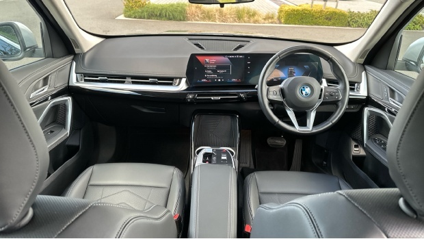 BMW iX1 30 66.5Kwh Xline Xdrive 11Kw Charger GF24HHU Black #4