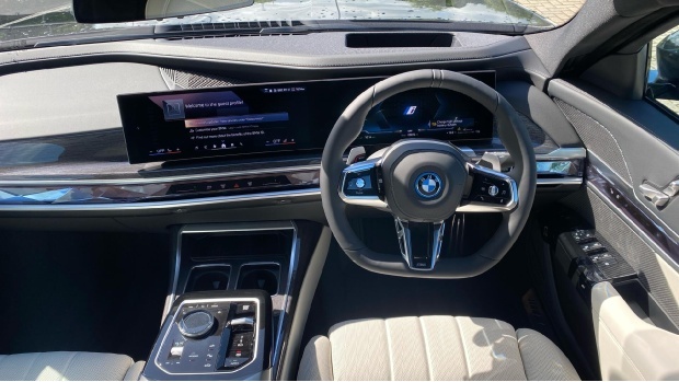 BMW i7 50 105.7Kwh M Sport Edrive Blue #5