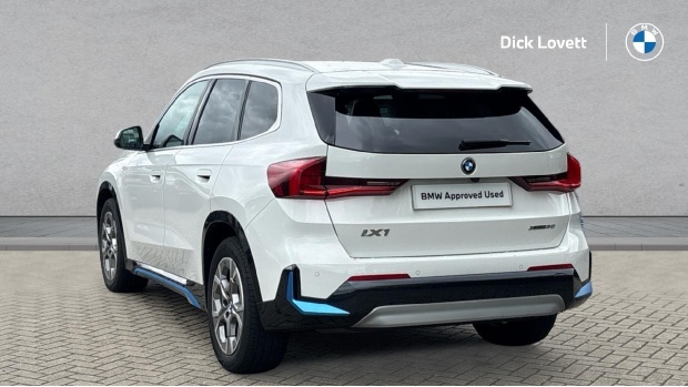 BMW iX1 30 66.5Kwh Xline Xdrive 11Kw Charger NL23YCV White #2