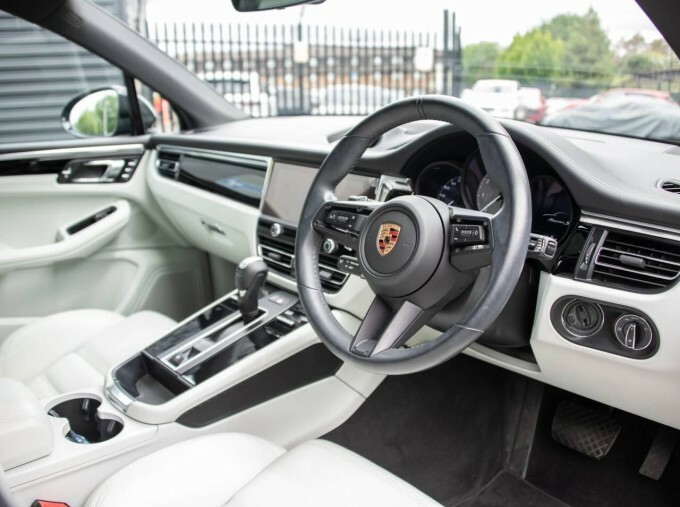 Porsche Macan V6 S Pdk Euro 6 VF23KWC Black #4