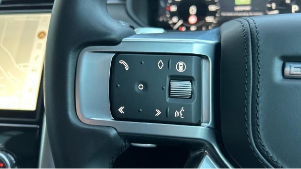 Land Rover Discovery Suv Black #30