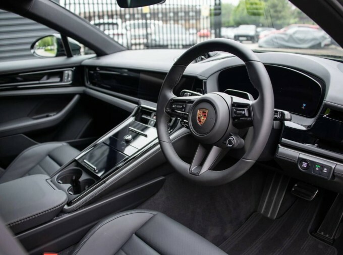 Porsche Panamera V6 25.9Kwh 4S E-hybrid Saloon Pdk Euro 6 Black #4