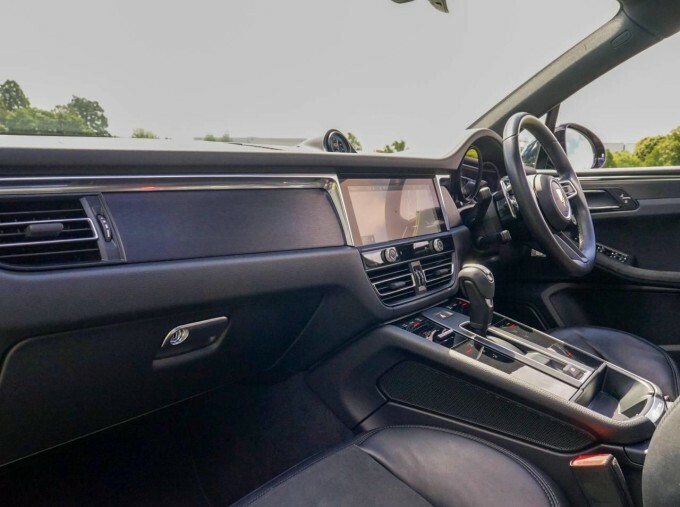 Porsche Macan V6 Gts Pdk 4Wd Euro 6 5-Door CN74VJM Black #5