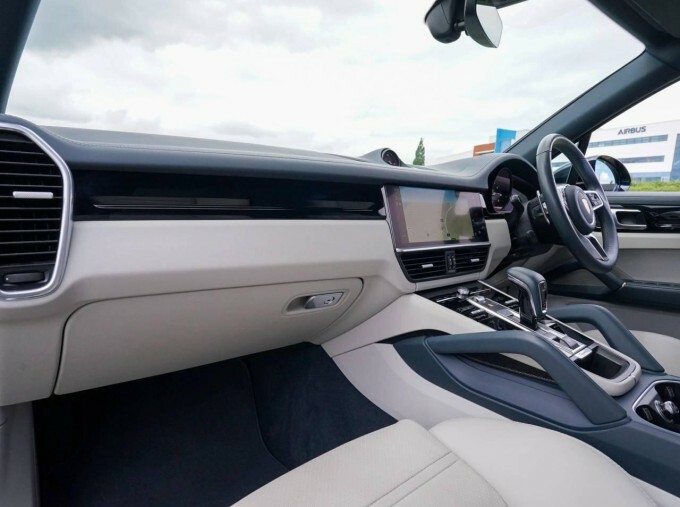 Porsche Cayenne V6 Platinum Edition Tiptronics Euro 6 LL23EFW Blue #5