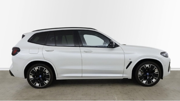BMW iX3 80Kwh M Sport Pro White #3