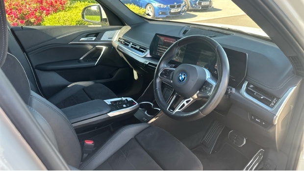 BMW iX1 30 66.5Kwh M Sport Xdrive 11Kw Charger AO23UKU White #6