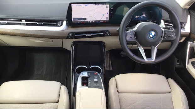 BMW iX1 30 66.5Kwh Xline Xdrive 11Kw Charger WG24CAE White #4
