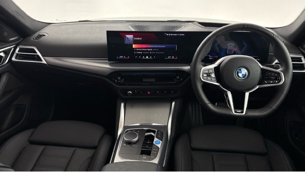 BMW i4 40 83.9Kwh M Sport Gran Coupe Edrive 5-Door Green #4