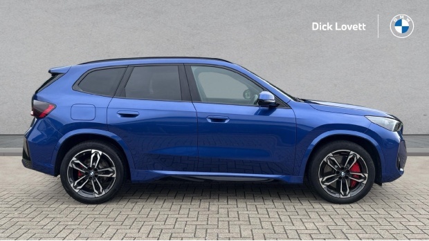 BMW iX1 20 66.5Kwh M Sport Edrive 11Kw Charger YH75NXR Blue #3