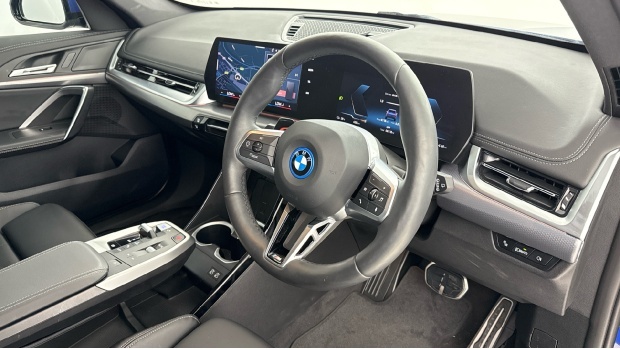 BMW iX1 20 66.5Kwh M Sport Edrive 11Kw Charger Blue #6