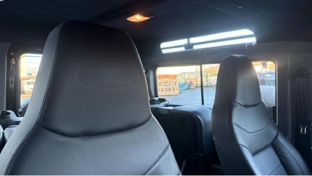 Land Rover Defender 90 Suv Green #17