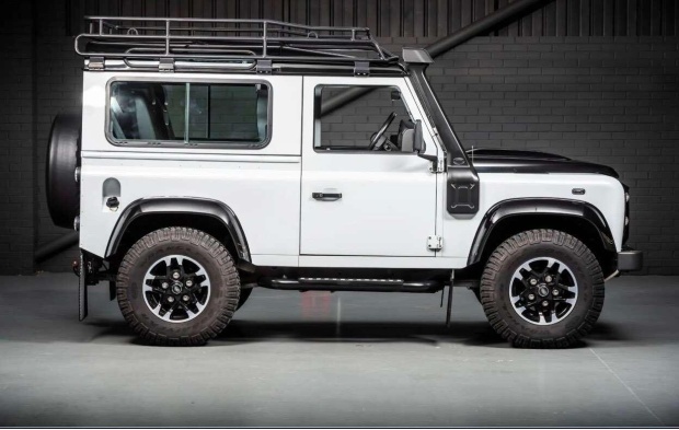 Land Rover Defender 90 Tdci Adventure Station Wagon 4Wd Swb Euro 5 3-Door White #5