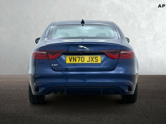 Jaguar XF D200 Se 4-Door Blue #4
