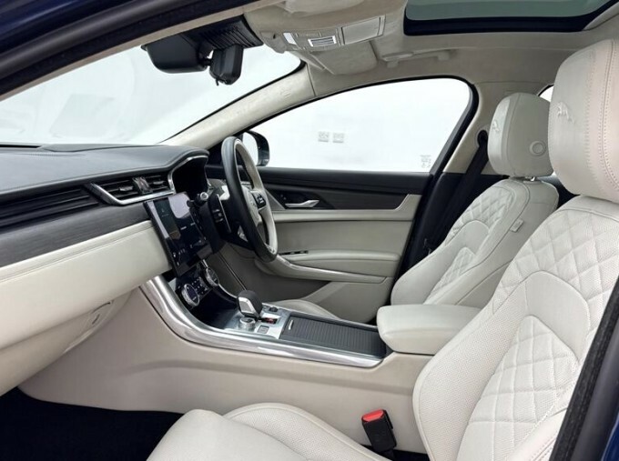 Jaguar XF Portfolio Blue #19