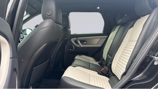 Land Rover Discovery Sport 2.0 D200 Mhev Dynamic Hse 4Wd Euro 6 5-Door KR24UHV Black #4