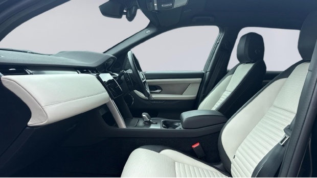 Land Rover Discovery Sport 2.0 D200 Mhev Dynamic Hse 4Wd Euro 6 5-Door KR24UHV Black #3