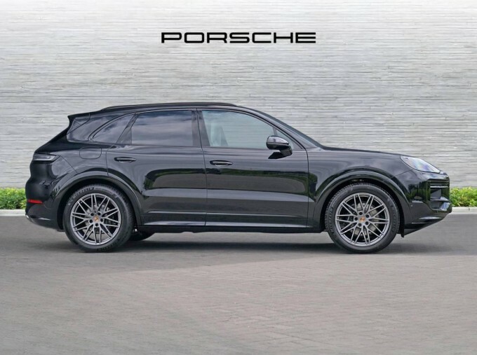 Porsche Cayenne Cayenne Suv Black #3
