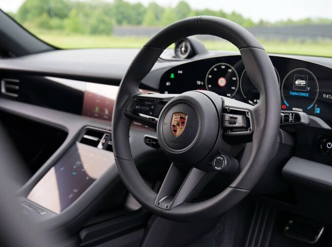 Porsche Taycan Taycan Limousine Grey #4