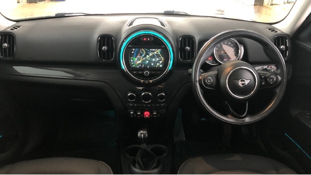 Mini Countryman Cooper Classic Euro 6 WV69UBE Silver #4